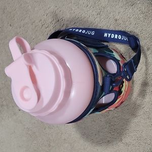 Hydrojug w/sleeve & straw